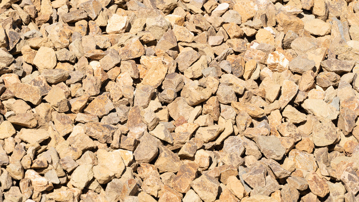 Oak 3/4 inch decorative rock, close-up