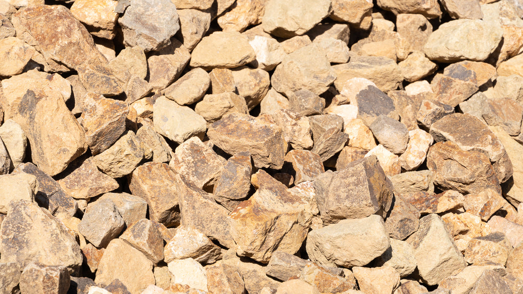 Oak Chunky decorative rock, close-up